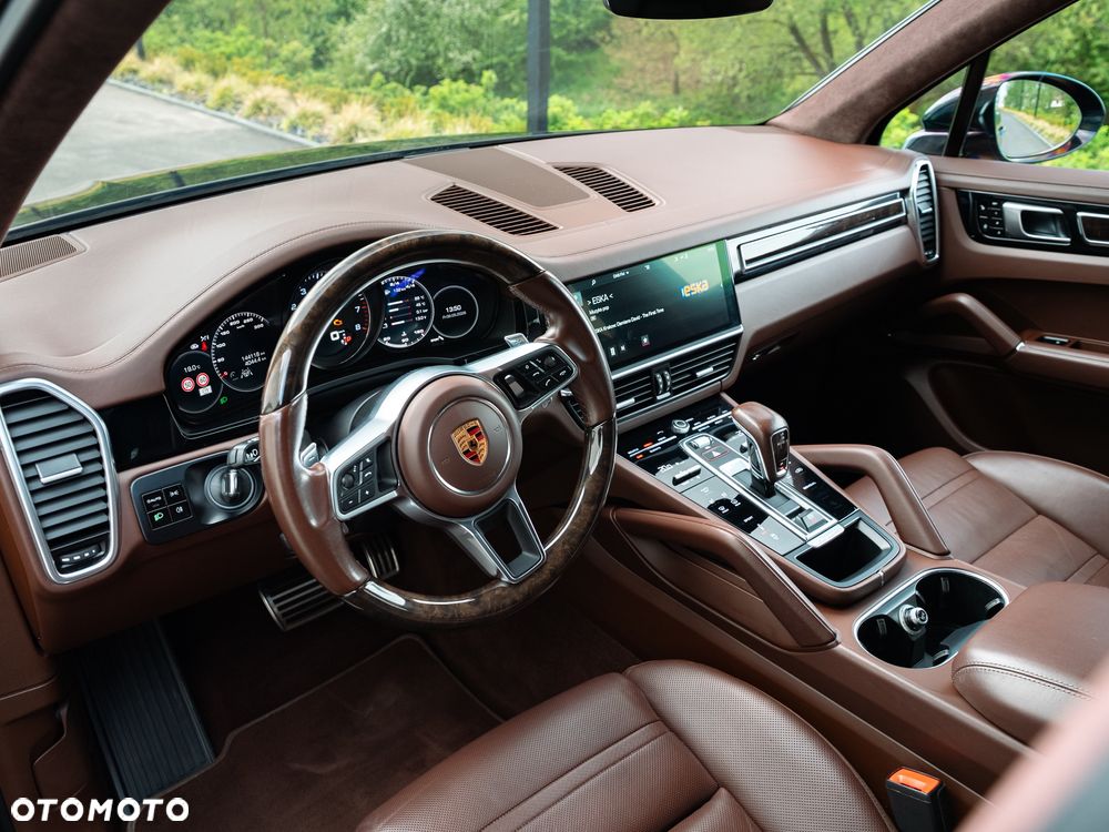 Porsche Cayenne S - 6