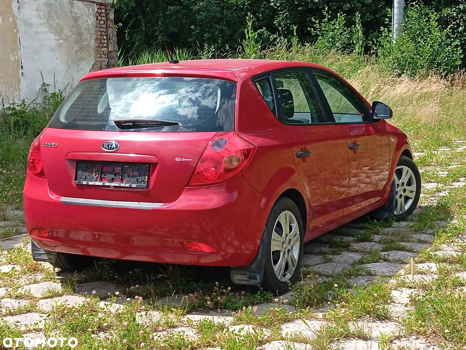 Kia Ceed Cee'd 1.4 L - 6