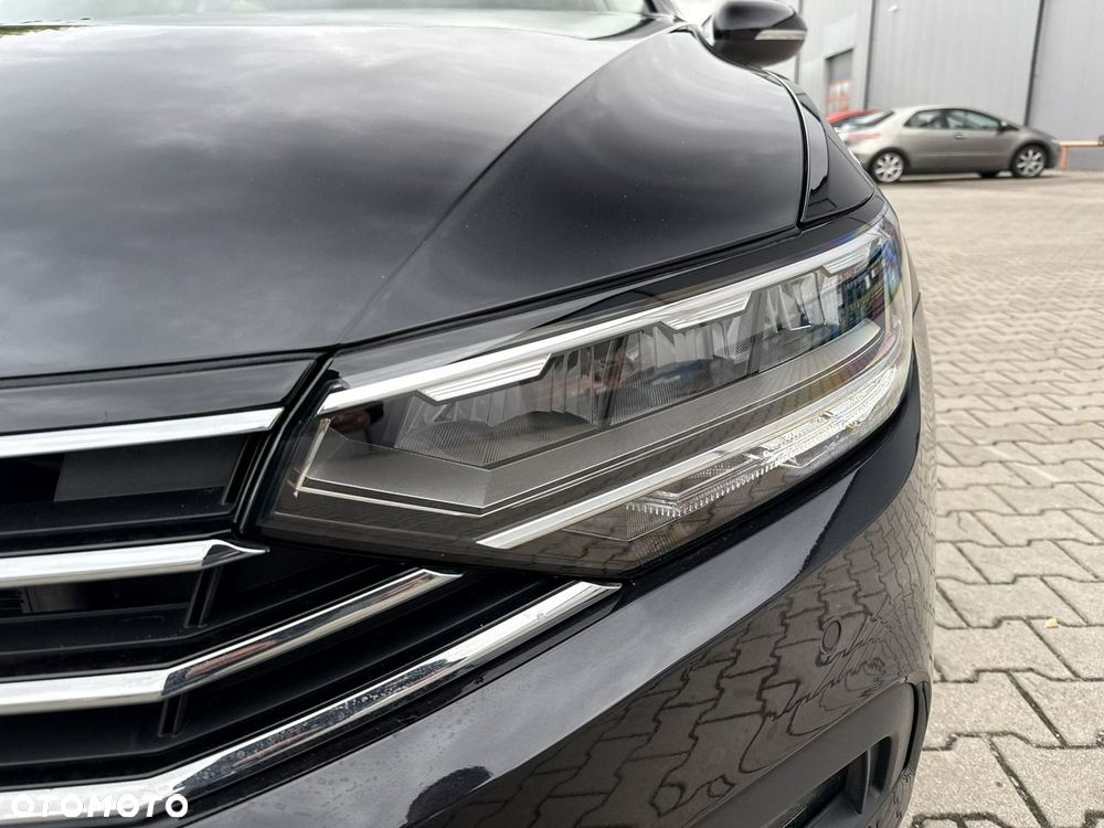 Volkswagen Passat 2.0 TSI Elegance DSG - 9