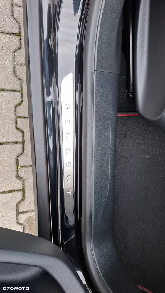 Peugeot 2008 PureTech 130 Stop&Start GT-Line Edition - 18