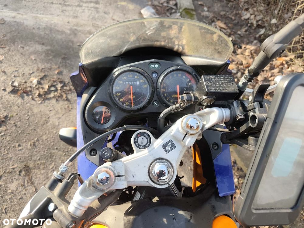 Honda CBR - 11