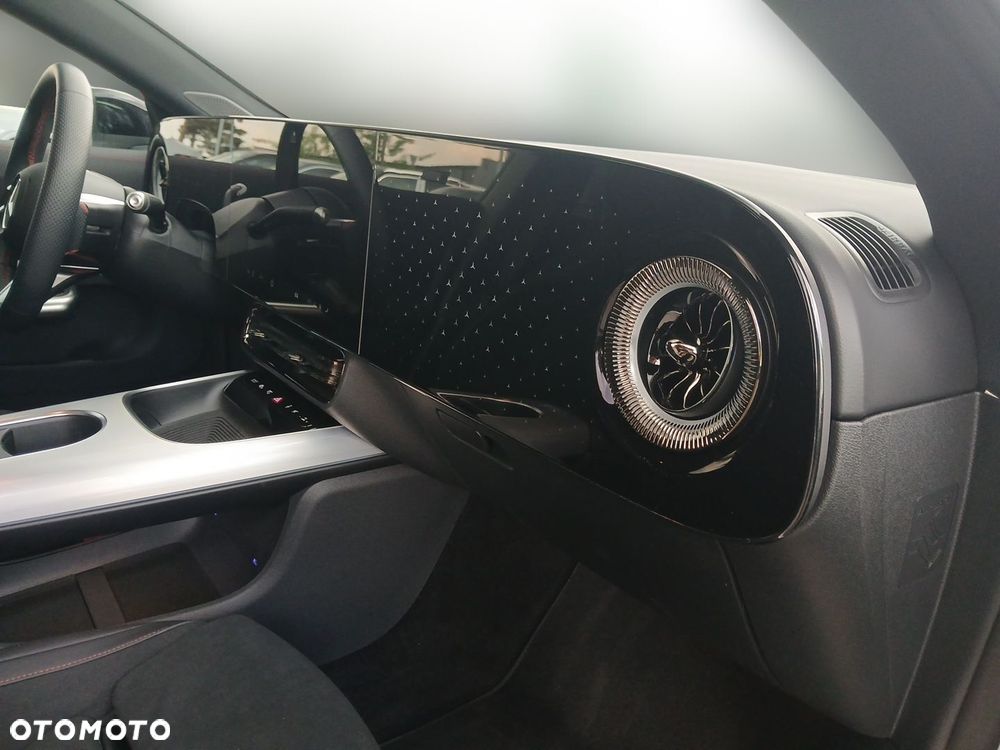 Mercedes-Benz CLA 250+ EQ - 18