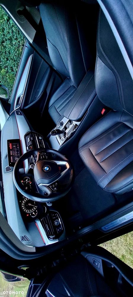 BMW Seria 5 518d - 13