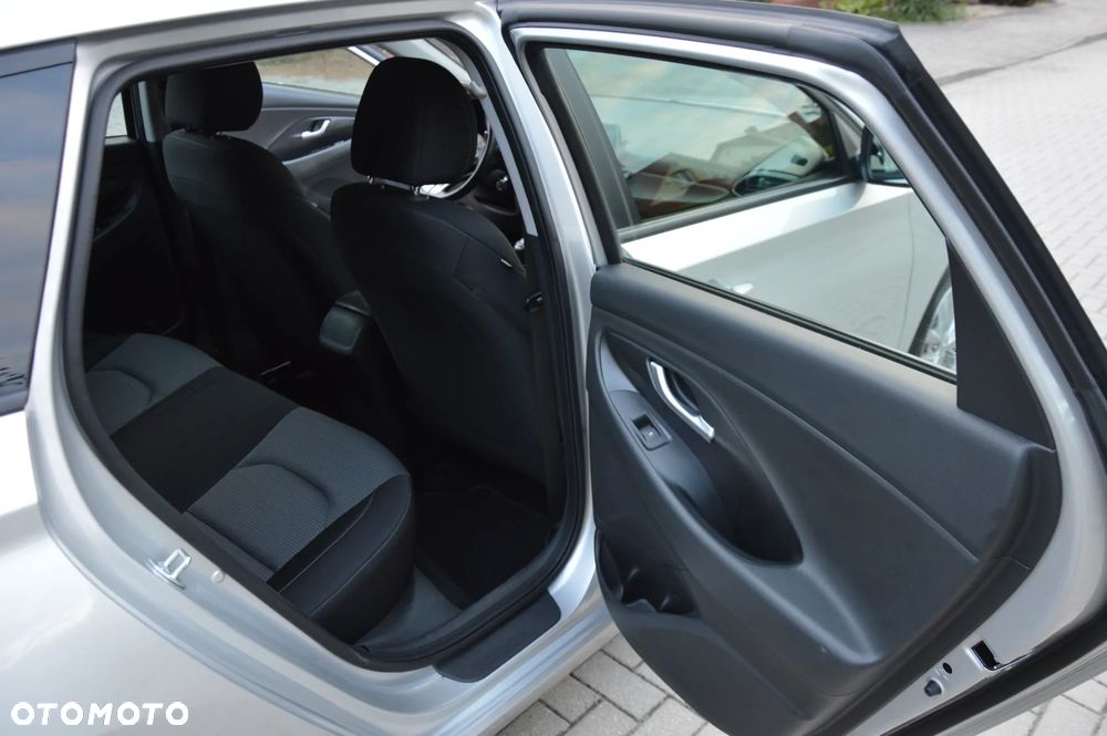 Hyundai i30 1.0 T-GDI Connect & Go - 15