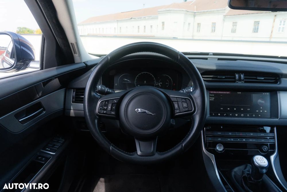 Jaguar XF E-Performance Portfolio - 14