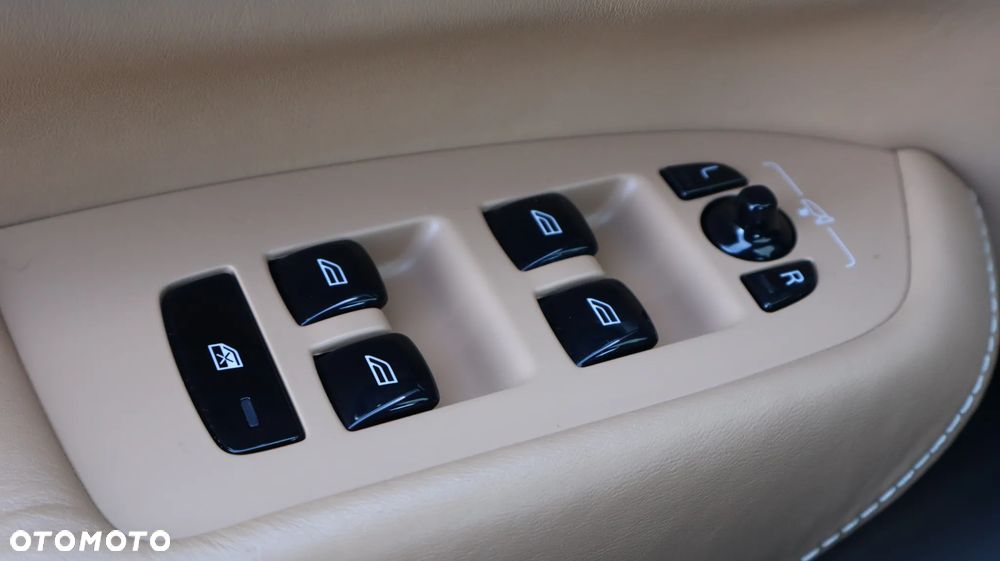 Volvo XC 90 D5 AWD Inscription 7os - 21