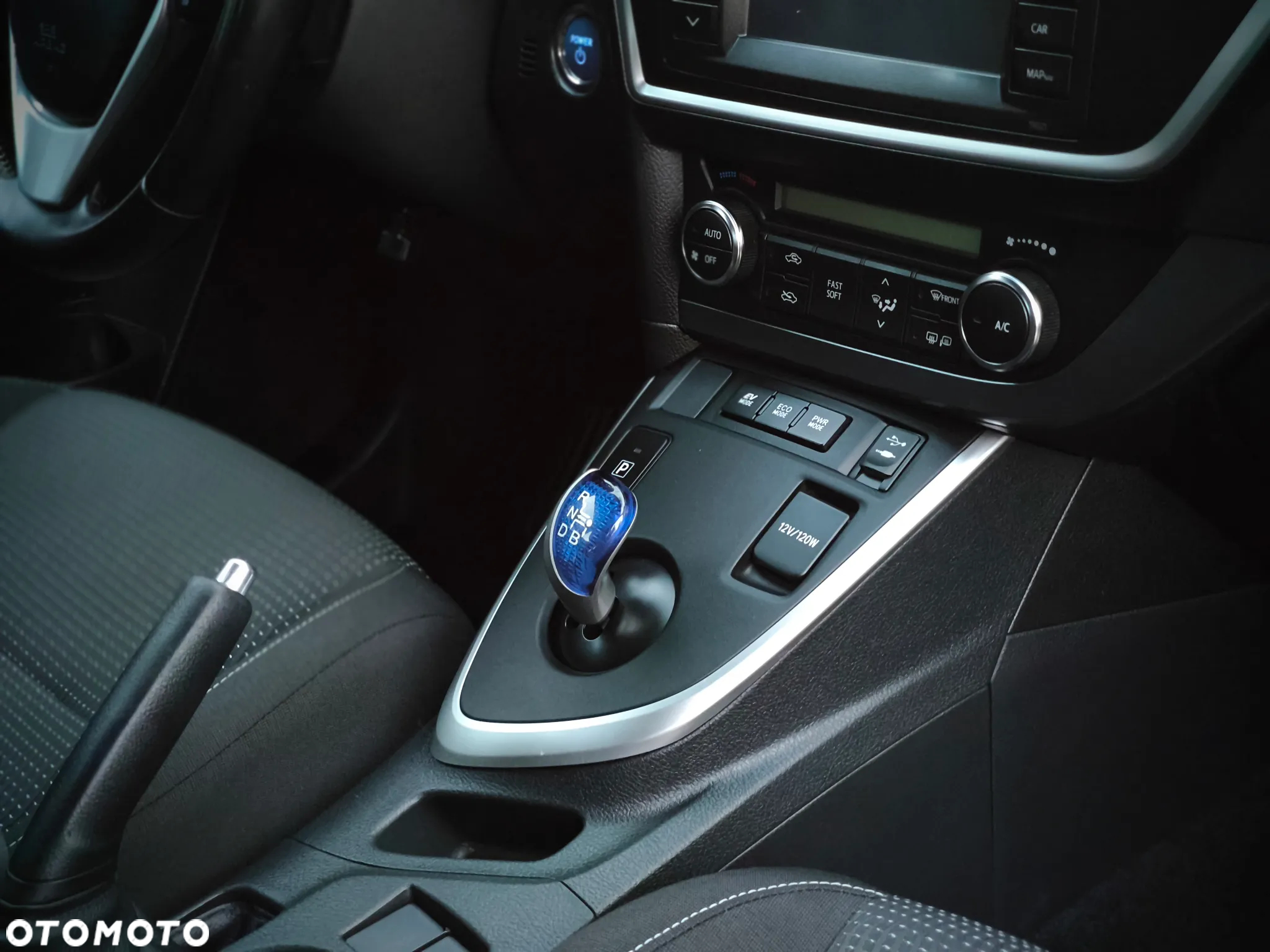 Toyota Auris 1.8 VVT-i Hybrid Automatik Style Selection - 10