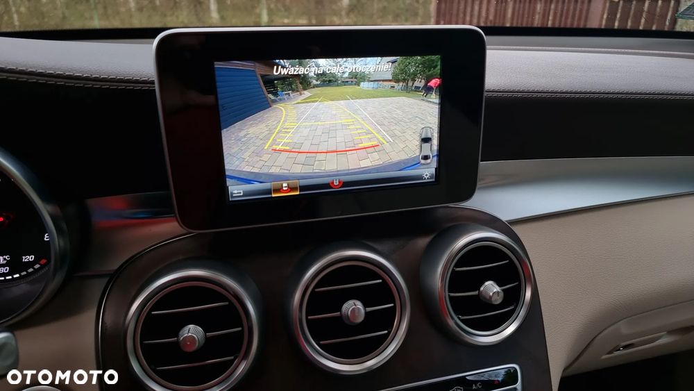 Mercedes-Benz GLC - 39