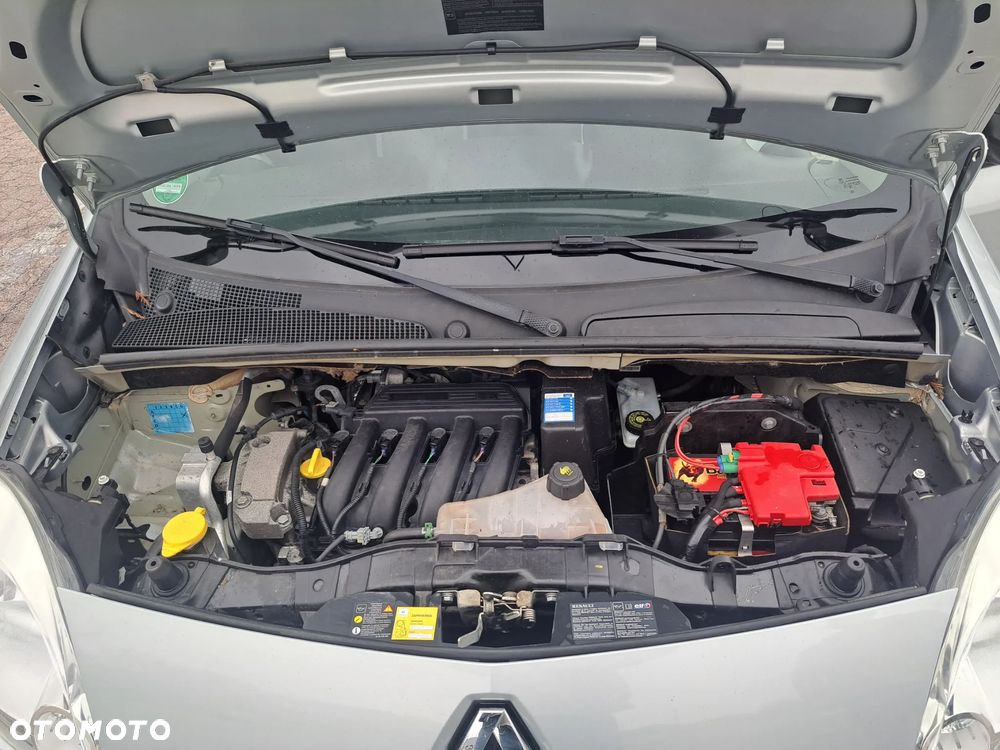 Renault Kangoo 1.6 16V 105 Happy Family - 13