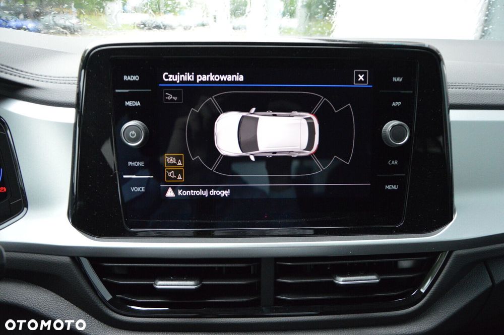 Volkswagen T-Roc - 15