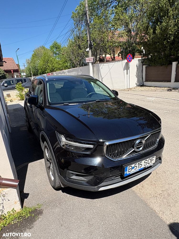 Volvo XC 40 T3 AT8 Momentum Pro - 2