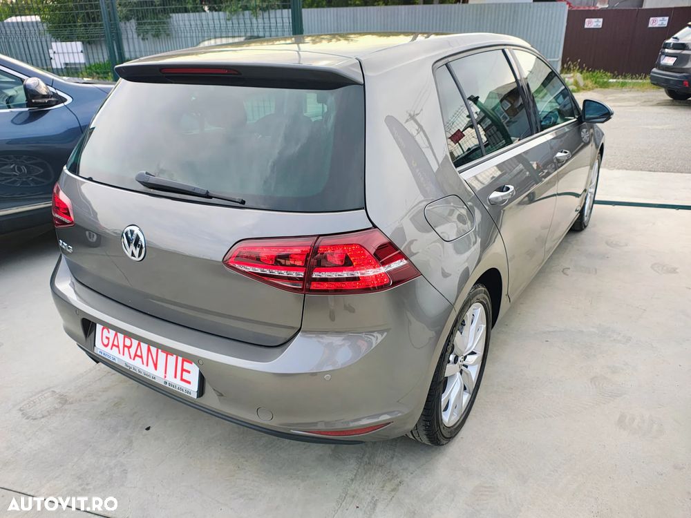 Volkswagen Golf 1.6 TDI BlueMotion Technology Lounge - 4