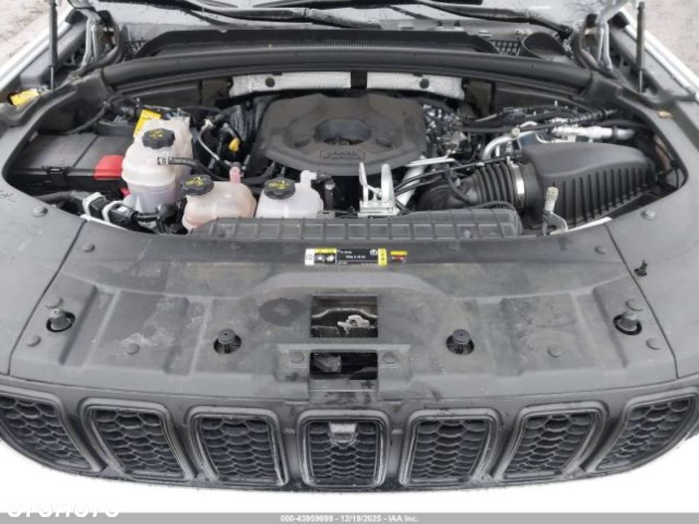 Jeep Grand Cherokee - 10