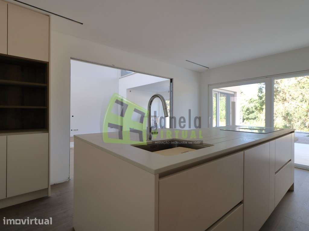 Moradia Isolada T3 de Luxo em Marisol - Elegância, Conforto e Exclu... - Grande imagem: 5/43