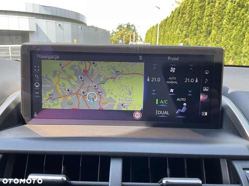 Lexus NX 300h F Impression AWD - 27