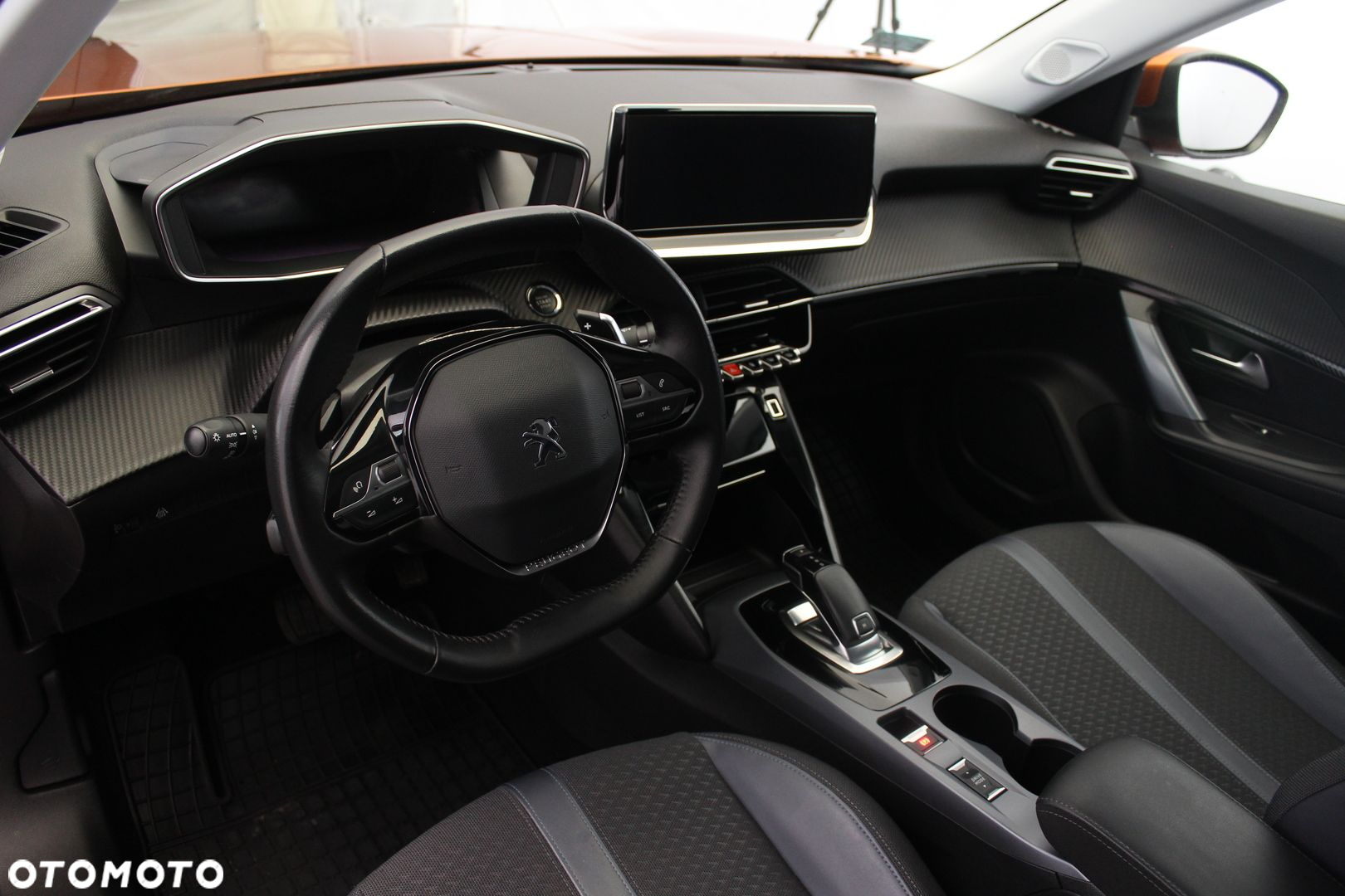 Peugeot 2008 1.2 PureTech Allure S&S EAT8 - 15