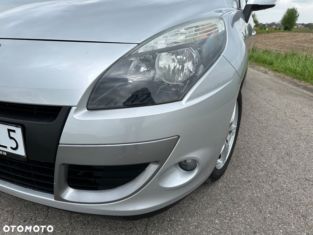 Renault Scenic 1.6 16V 110 Expression - 12