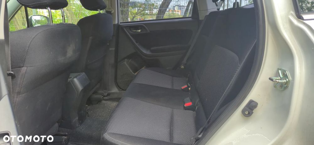 Subaru Forester 2.0i Exclusive Lineartronic - 15