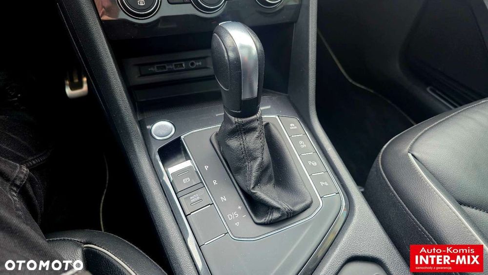 Volkswagen Tiguan 2.0 TDI R-Line DSG - 32