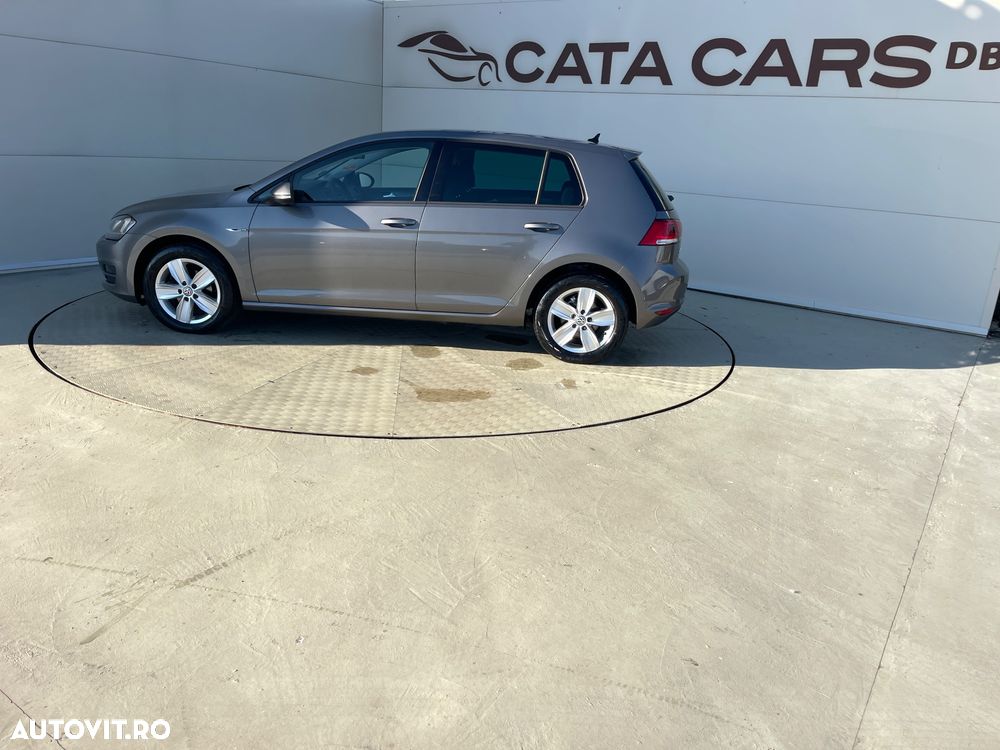 Volkswagen Golf 1.2 TSI BMT Comfortline - 8