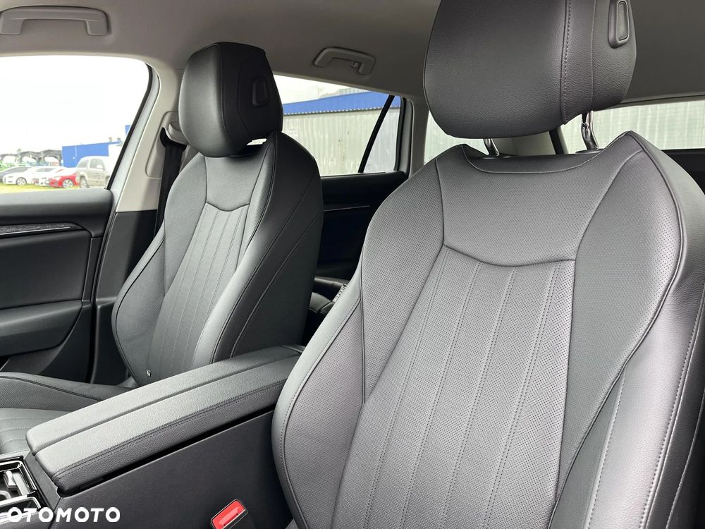 Skoda Superb 2.0 TDI SCR Selection DSG - 11