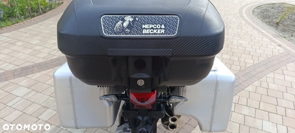 Honda VFR - 29