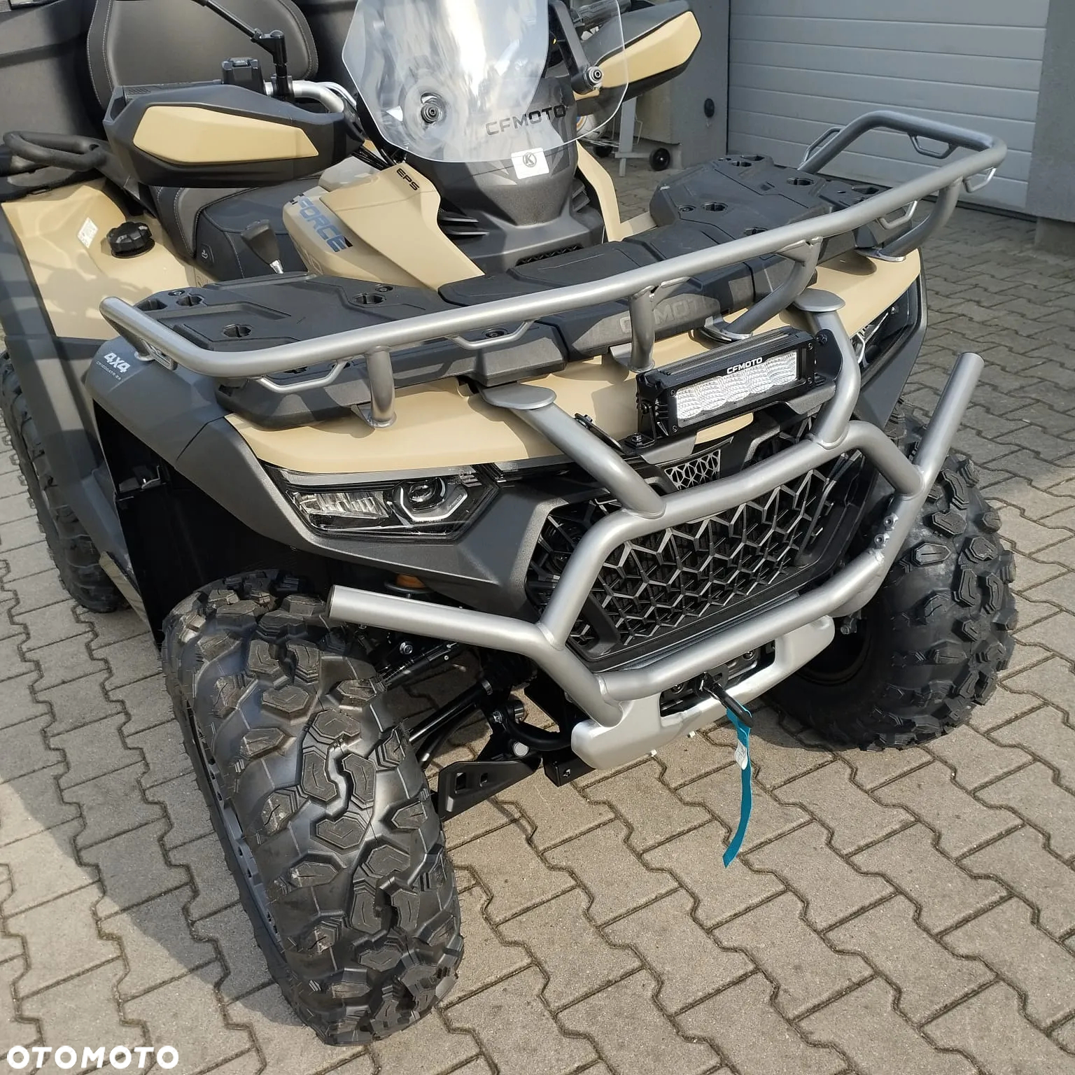 CFMoto CForce - 12