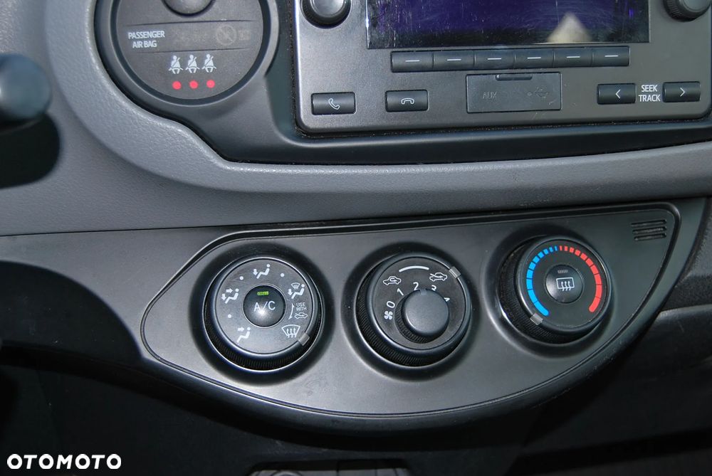 Toyota Yaris 1.0 Active - 12