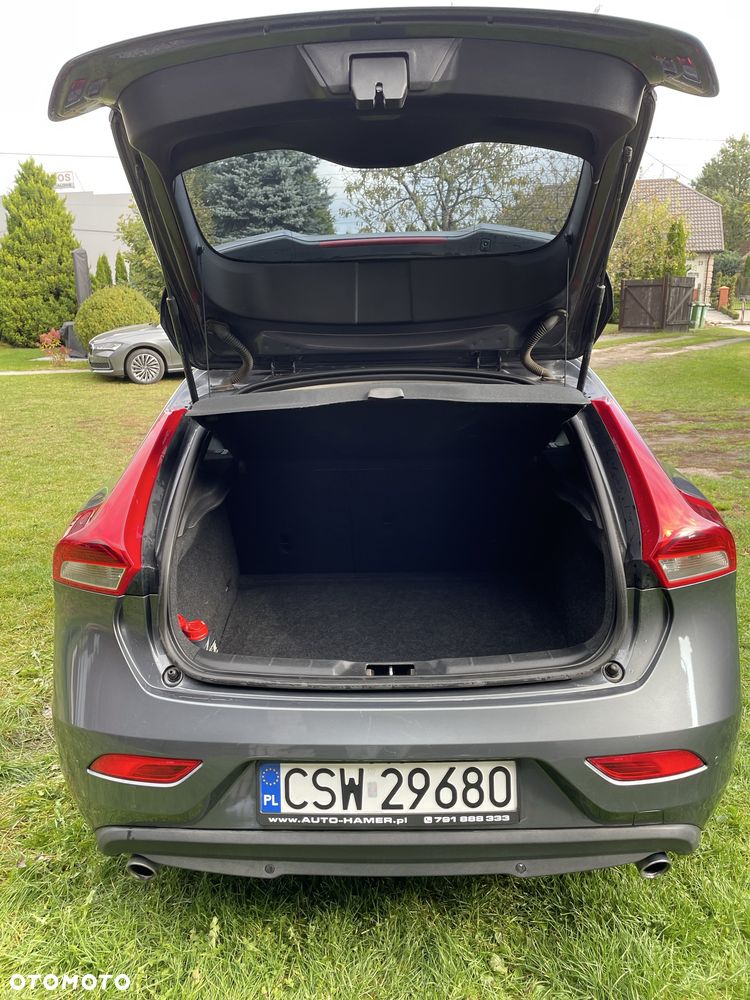Volvo V40 - 8
