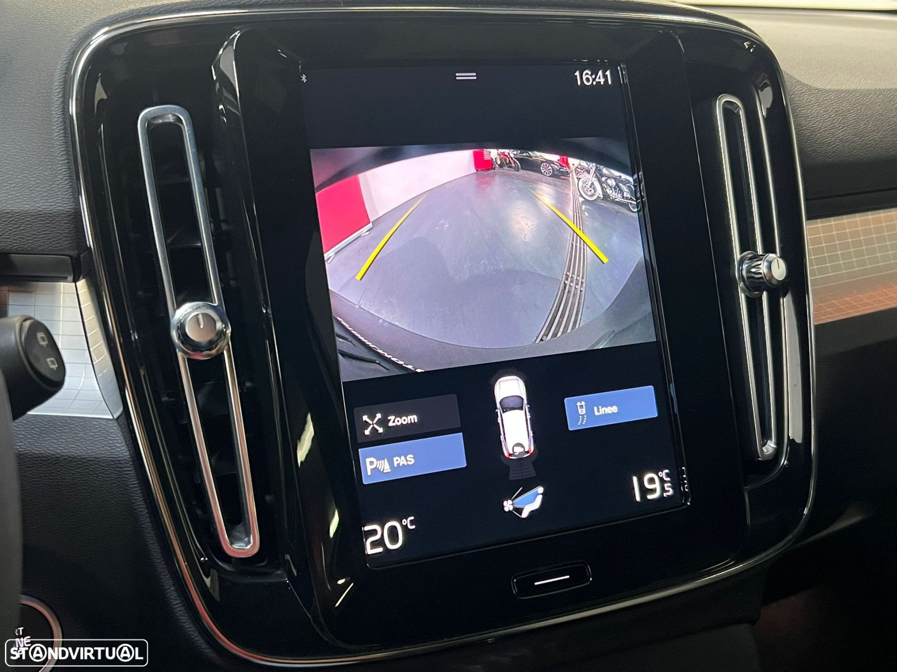 Volvo XC 40 1.5 T4 PHEV Core - 12