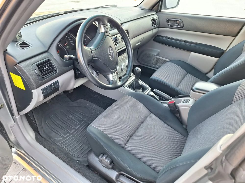 Subaru Forester 2.0 X - 8