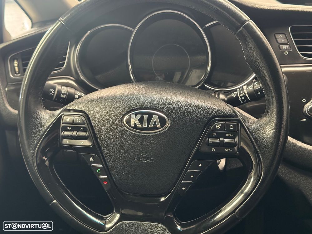 Kia Ceed SW 1.6 CRDi Prime - 17
