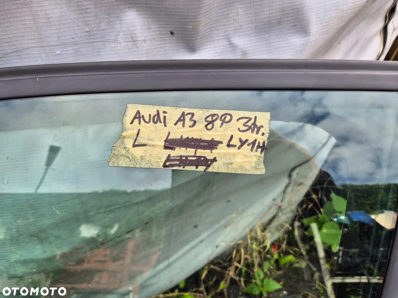 DRZWI PRZEDNIE LEWE KOD LAK. LY1H AUDI A3 8P0 - 2