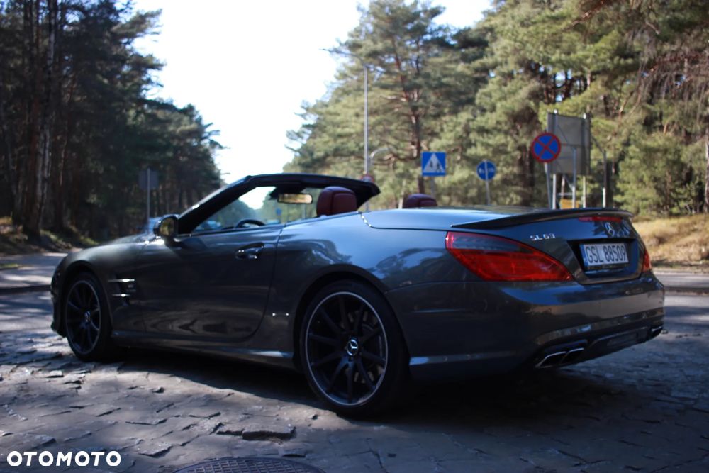 Mercedes-Benz SL 63 AMG - 4