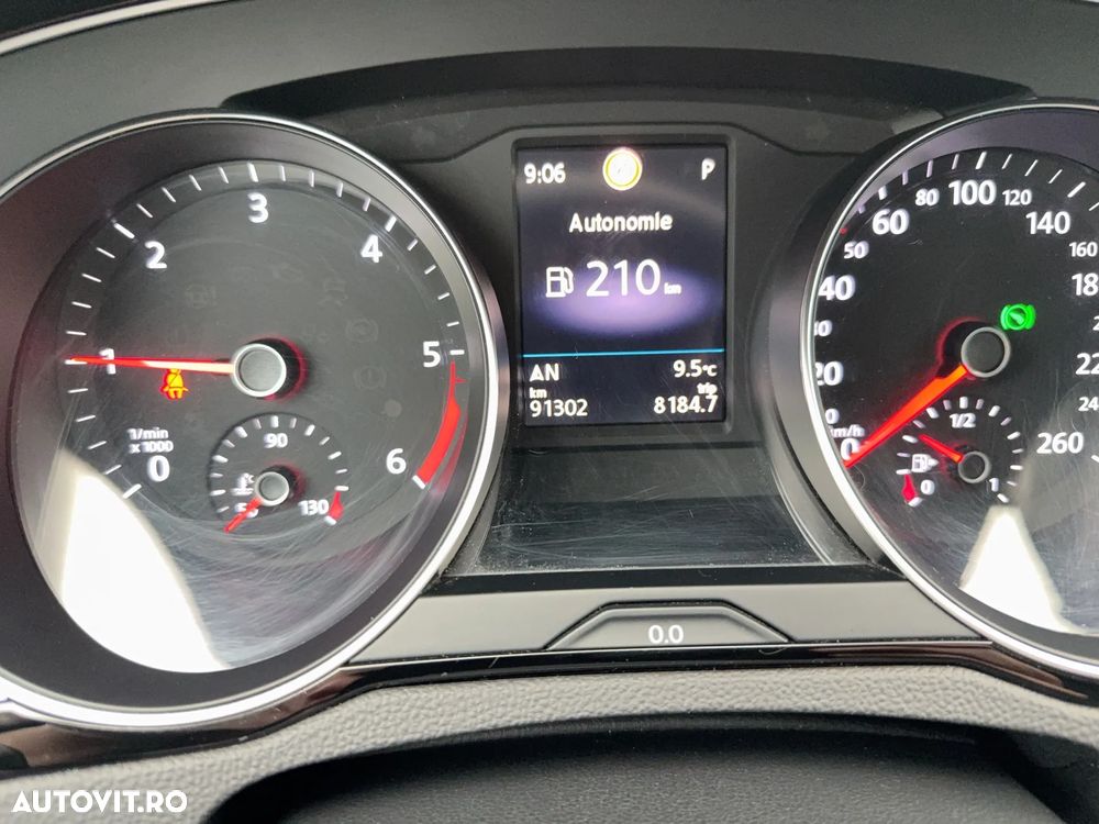 Volkswagen Passat 2.0 TDI DSG Highline - 10