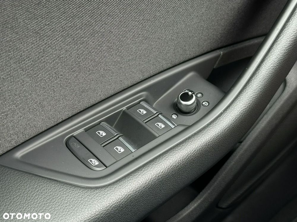 Audi A4 Limousine - 28