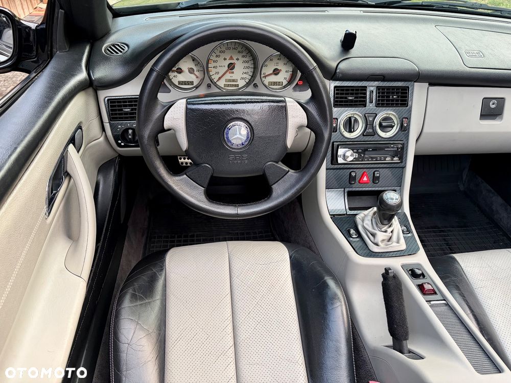 Mercedes-Benz SLK - 18