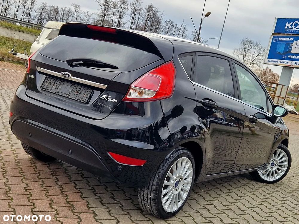 Ford Fiesta - 11