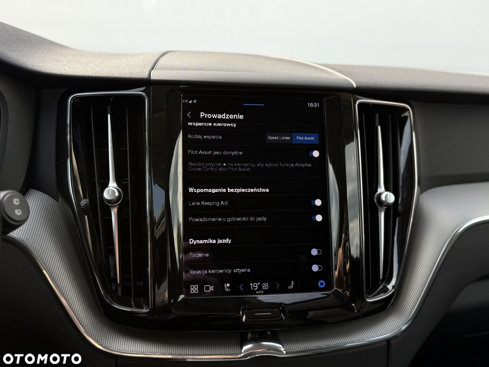 Volvo XC 60 - 18