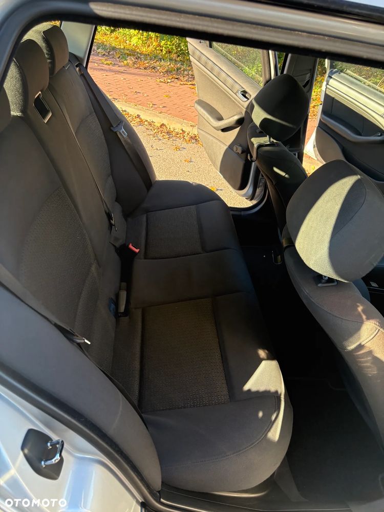 BMW Seria 3 - 10
