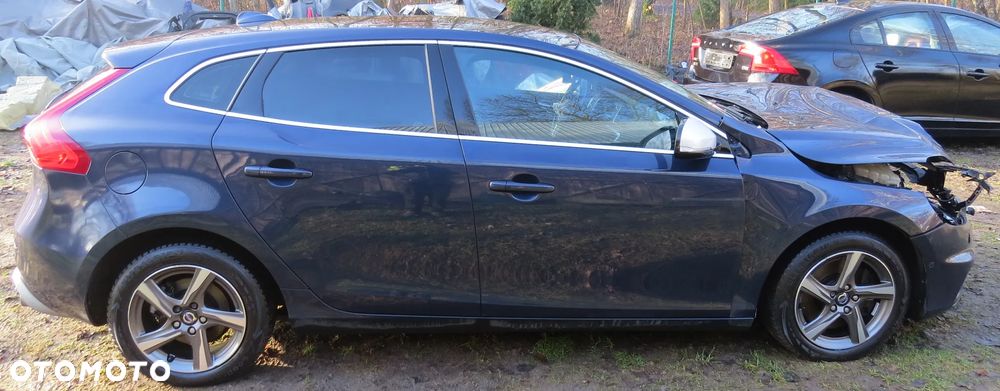 VOLVO V40 II 2.0 D4 D4204T14 LAKIER 498-46 NA CZĘŚCI - 3