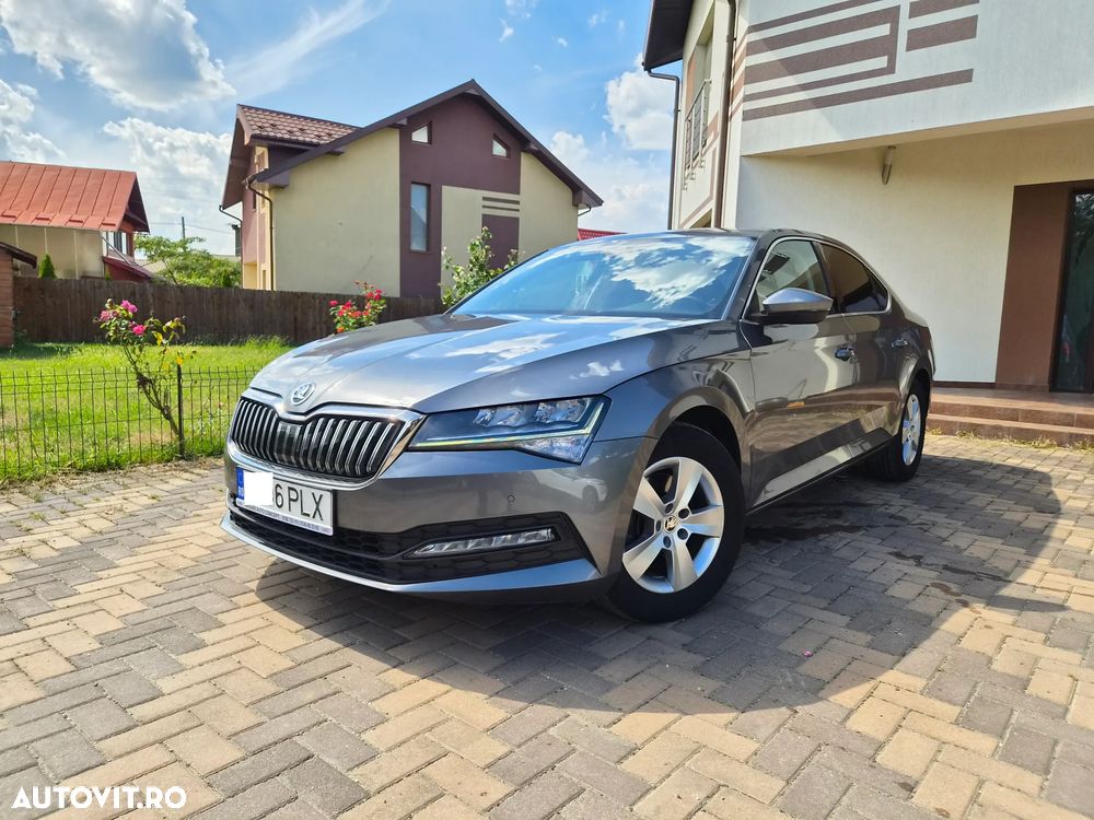 Skoda Superb 2.0 TDI DSG Ambition - 1