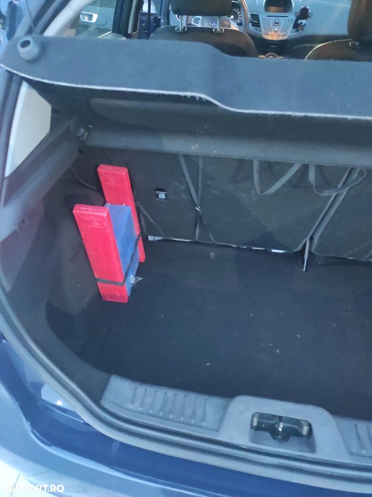 Ford Fiesta 1.6 TDCi DPF Trend - 7