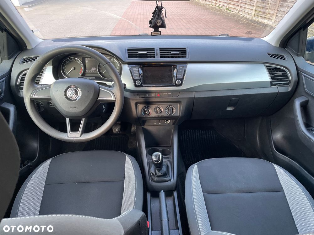 Skoda Fabia - 8