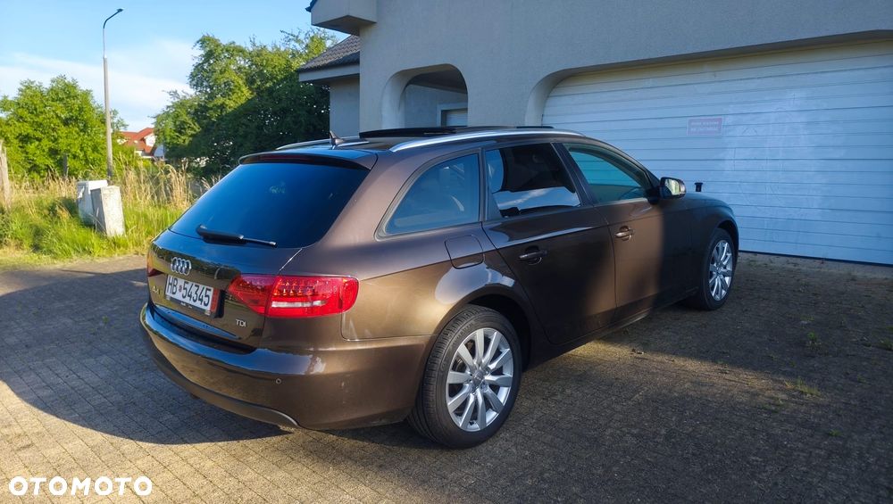 Audi A4 Avant - 23