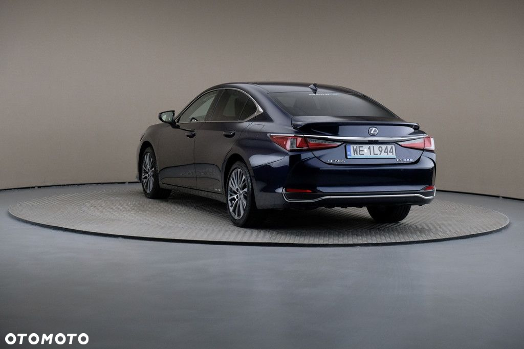 Lexus ES - 2