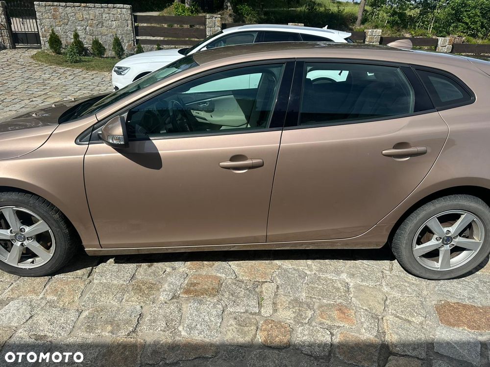 Volvo V40 D3 Summum - 6
