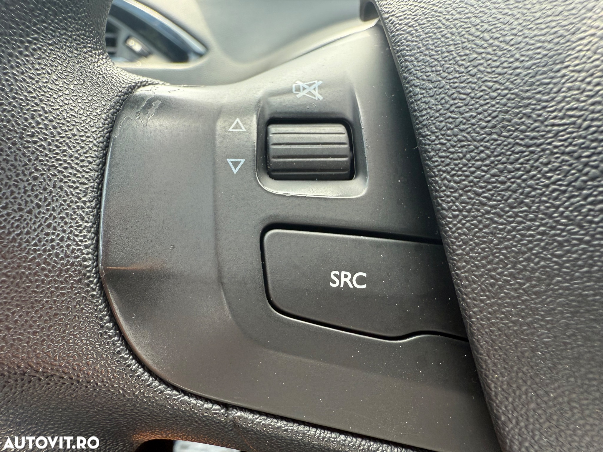 Peugeot 208 PureTech 82 Start & Stop Allure - 24