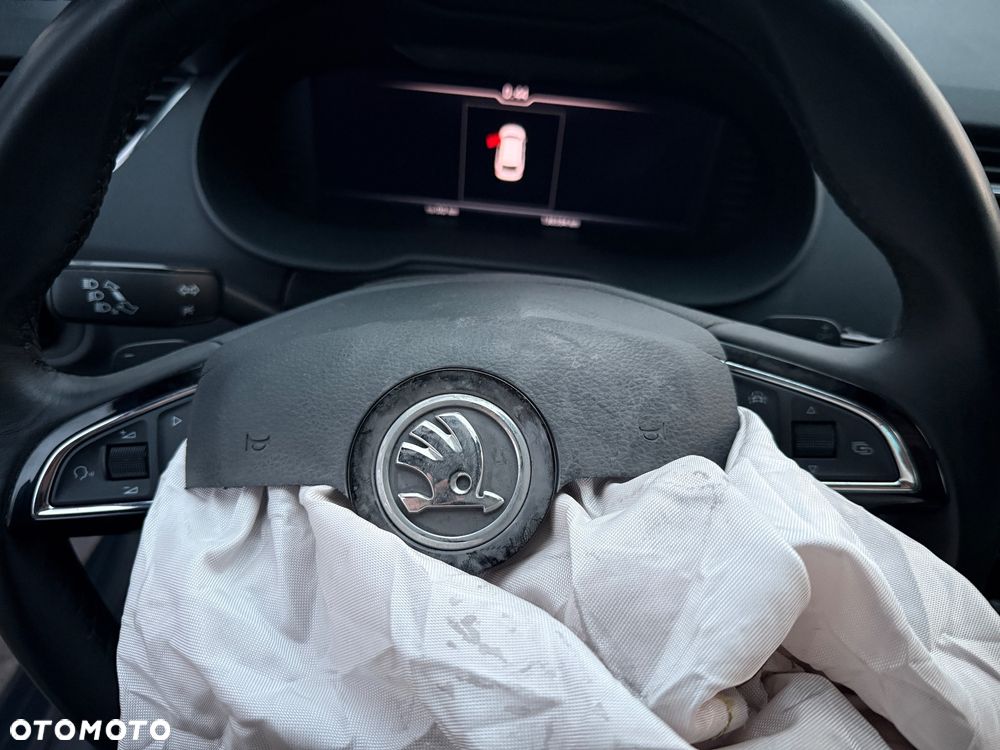 Skoda Octavia 2.0 TDI DSG Exclusive - 27