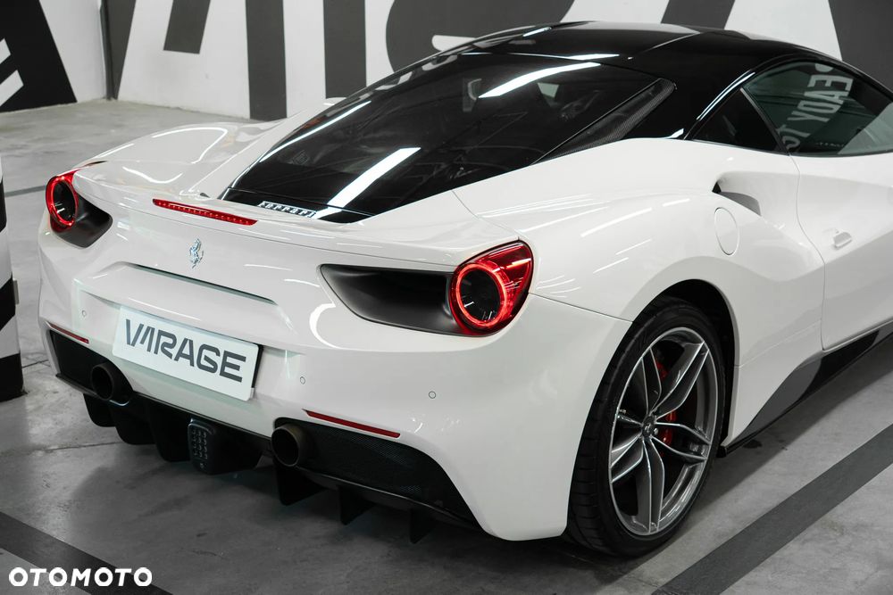 Ferrari 488 - 18